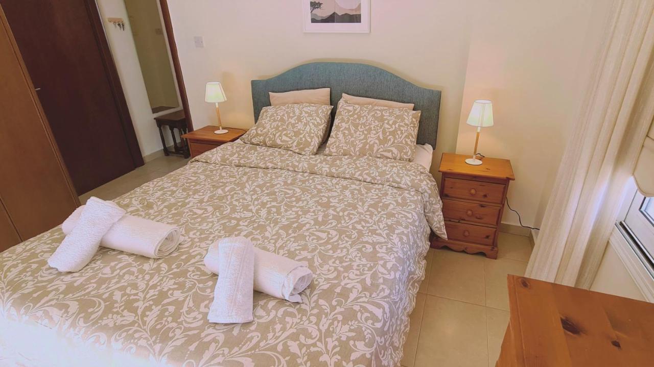 Stay Sunny Palms Apartment Voroklini Dış mekan fotoğraf