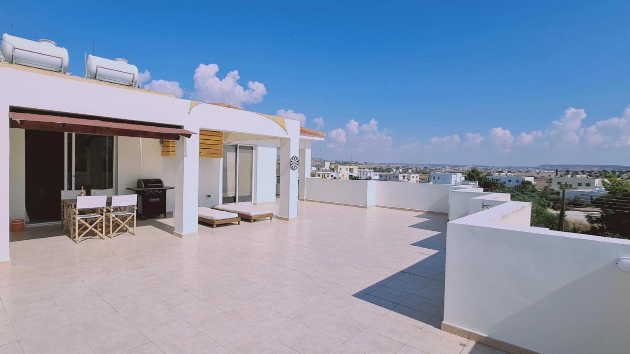 Stay Sunny Palms Apartment Voroklini Dış mekan fotoğraf